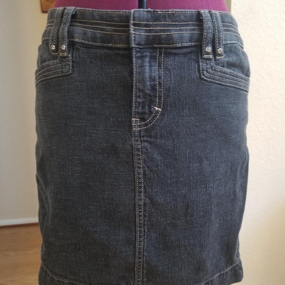 White House/Black Market black denim skirt Size 6